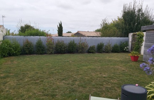 Thaire Maison | Luxury house, garden, thalasso at 6 kms