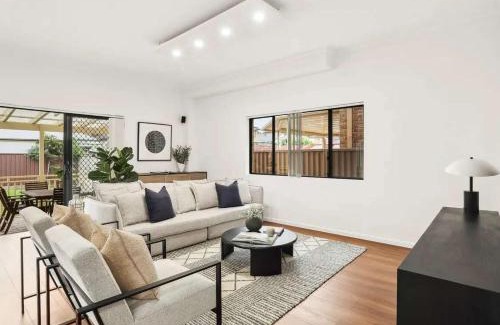 Lidcombe Maison | Luxury house hotel Lidcombe Sydeny Australia