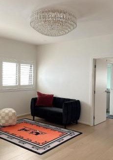 Gledswood Hills Maison | luxury house near golf courses! Free wifi & free parking