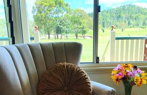 Severnlea Maison | Luxury in Secluded Valley, Wineries, spa, massage & views. Stanthorpe Qld