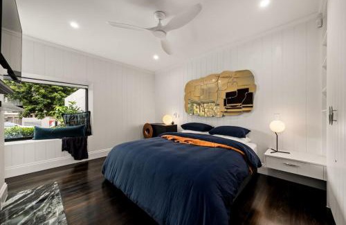 Kangaroo Point Maison | Luxury Inner City Heritage House