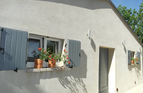 Montemaggiore al Metauro Appartement | Appartement de luxe avec piscine dans un endroit de rêve près de la mer avec une vue imprenable