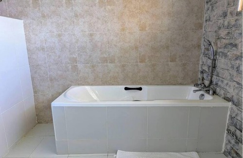 Ongata Rongai Cabine | Luxury King Room with Balcony in Karen Nairobi