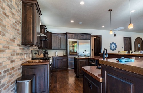 Montview Harbor Maison | Accueil Waterfront magnifique sur le lac Austin Parfait pour les enfants et les chiens!