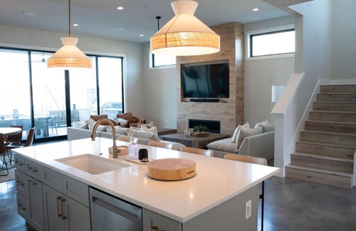 Marble Falls Maison | Luxury Lake Front Hideaway on Lake LBJ