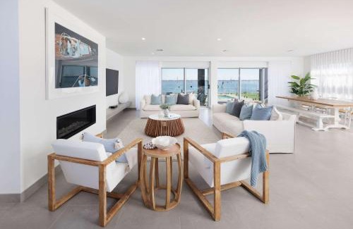 Yarrawonga Maison | Luxury Lake House