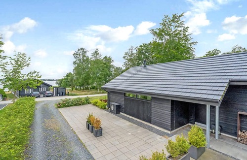 Sunds Maison | Luxury lake house with activities for all