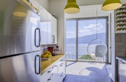 Suna Villa | Luxury Italian Lakes villa with private pool, gym, BBQ, WIFI, views