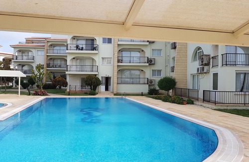 Gastria Appartement | Grand appartement de luxe 2 lits peuvent dormir 6 avec 3 piscines avec la mer et Montain Veiws