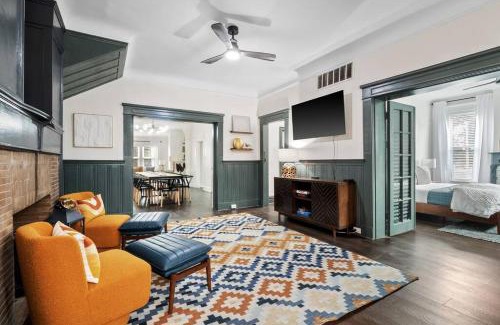Shaw Maison | Luxury Living: Grand 7BR/5BA near Everything
