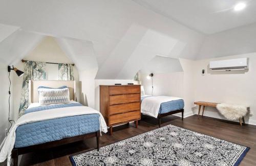 Shaw Maison | Luxury Living: Grand 7BR/5BA near Everything