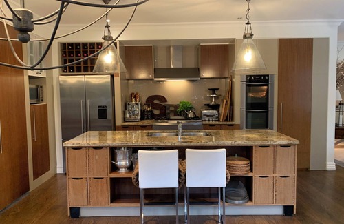 Remuera Maison | Luxury Living in Remuera Family Home w Pool - Prime Location