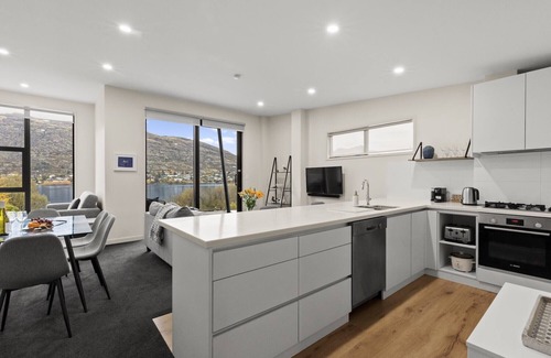 Frankton Appartement | Luxury Livingstone Views - Kea Suite