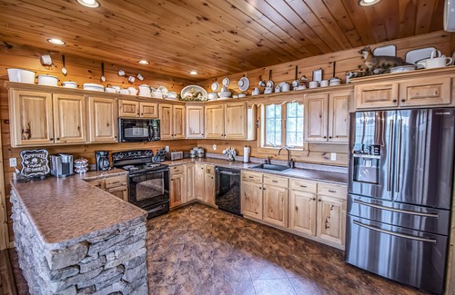 James Creek Cabine | Luxury Lodge! Emplacement privé! Vue panoramique inégalée sur le lac / la montagne!