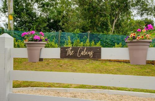 Donegal Appartement | Luxury Log Cabin with Private Hot Tub & Sea Views