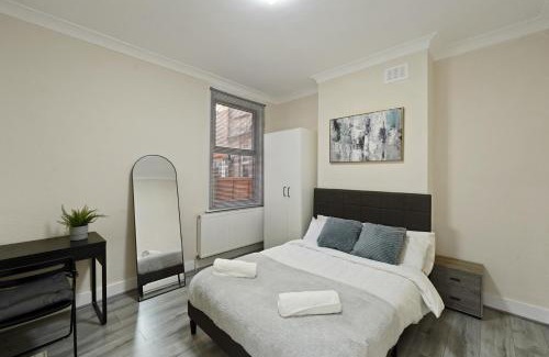 Tottenham Appartement | Luxury London Home with Large Garden
