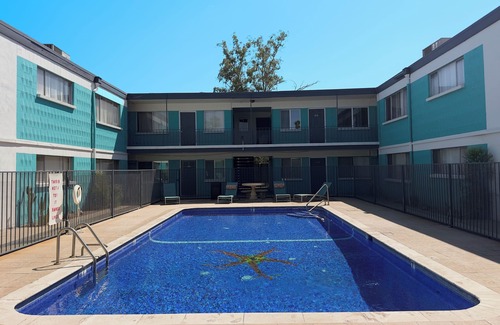 Tucson Appartement | Luxury Lovers’ Escape | Private Hot Tub & Fantasy Suite