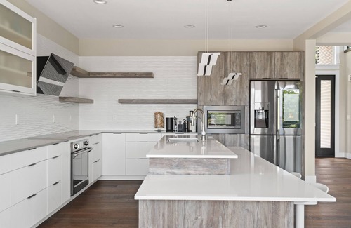 White Center Maison | Luxury mansion in West Seattle.