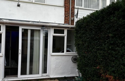 Eastbrook Maison | Luxury Mansion – Spacious & PrivatenMinutes from Elm Park & Hornchurch stations