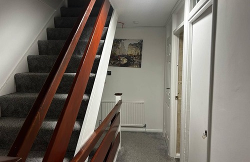 Eastbrook Maison | Luxury Mansion – Spacious & PrivatenMinutes from Elm Park & Hornchurch stations
