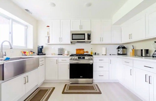Leschi Maison | Luxury Meets Serenity – Your Dream Stay Awaits!!!