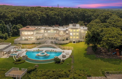 Belle Terre Maison | Luxury Mega Mansion