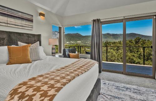 Fetters Hot Springs-Agua Caliente Maison | Luxury Modern Home with Views - 3 Acres, 4000 Sq Ft