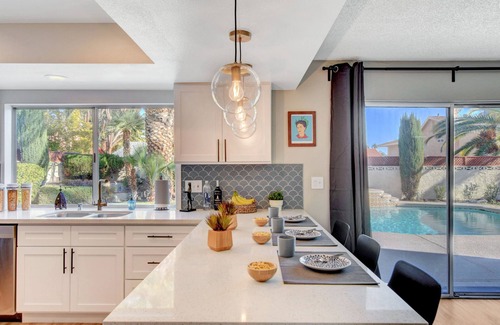 Paradise Maison | Maison moderne personnalisée + piscine, spa, golf (16 personnes)