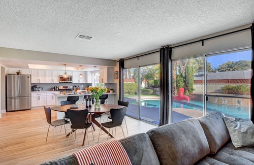 Paradise Maison | Maison moderne personnalisée + piscine, spa, golf (16 personnes)
