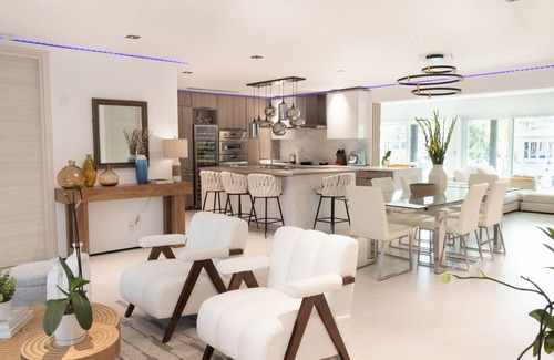 Pompano Isles Maison | Luxury Modern Waterfront 4/4 House in Pompano Beach