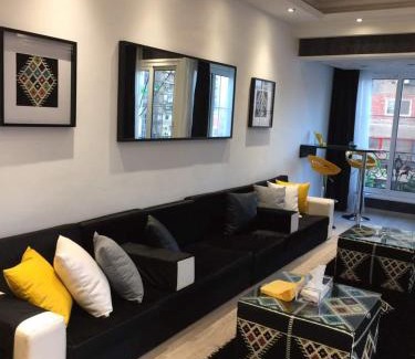 Al Duqqi Appartement | Luxury Mohandeseen Apartment