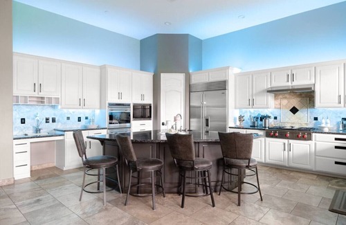 Phoenix Maison | Luxury Oasis with Entertainment & Amazing Backyard