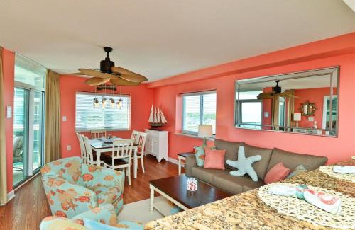 Crescent Beach Maison | Luxury Ocean View 2 Lazy Rivers