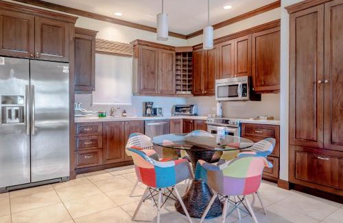 Jaco Appartement | Luxury, ocean view, 3-bedroom condo @ Los Sueños