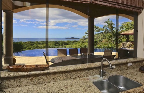 Playa Hermosa Maison | Villa de luxe 7 Bdr avec vue sur l'océan - Magnifique pavillon, piscine, spa, bar et serre
