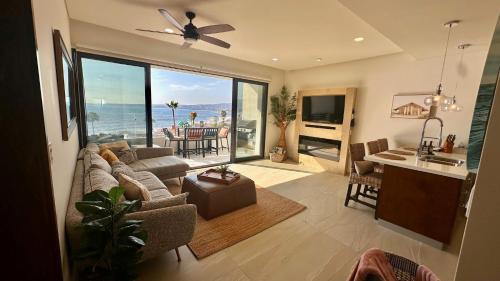 Primo Tapia Appartement | Luxury, Ocean View, Pool, Jacuzzi, Valle de Guadalupe, Los Portales De Garcia, Splash, Encanto Restaurants, Surf Breaks in Primo Tapia, Rosarito