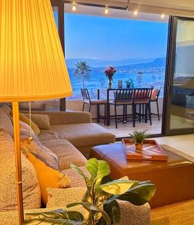Primo Tapia Appartement | Luxury, Ocean View, Pool, Jacuzzi, Valle de Guadalupe, Los Portales De Garcia, Splash, Encanto Restaurants, Surf Breaks in Primo Tapia, Rosarito