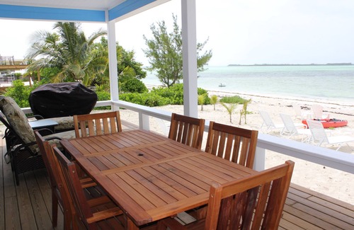 Cherokee Maison | Oceanfront de luxe avec bain à remous - BATEAU, kayaks, paddleboards inclus -PARADISE!