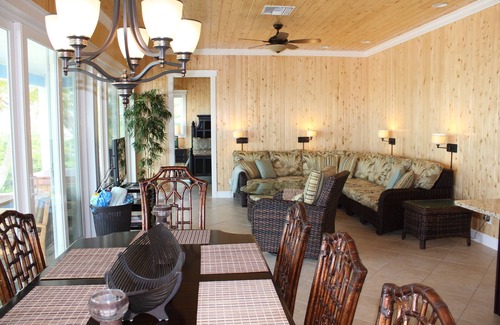 Cherokee Maison | Oceanfront de luxe avec bain à remous - BATEAU, kayaks, paddleboards inclus -PARADISE!