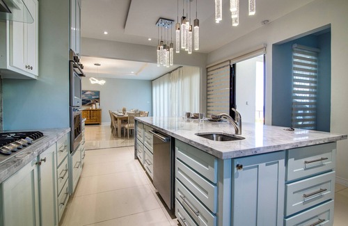 Epworth Villa | Luxury Oceanfront Villa~ Fully Staffed~Pool~Jacuzzi~Movie Theatre