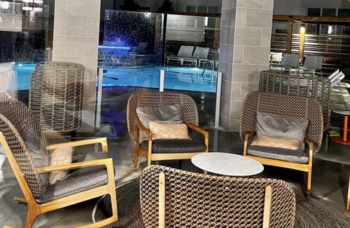 West Lanham Hills Appartement | Luxury Open Space Amtrak UMD Hospitals Reagan BWI