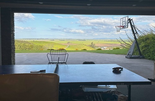 Papamoa Maison | Luxury Papamoa escape, heated pool, amazing views, a family paradise!