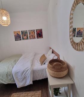 Rehovot Appartement | Luxury peaceful, free parking with security room Mamad