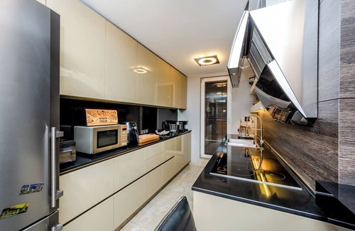 Studentski Grad Appartement | Spacious Lovely 3-bed Apartment With big Balcony