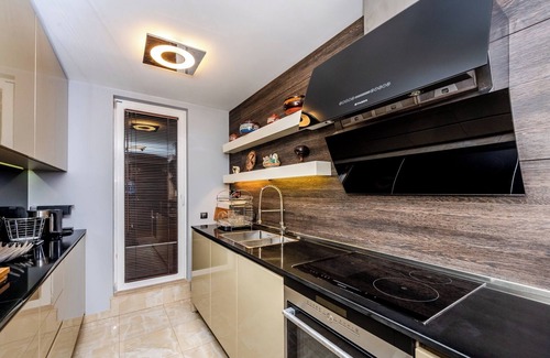 Studentski Grad Appartement | Spacious Lovely 3-bed Apartment With big Balcony