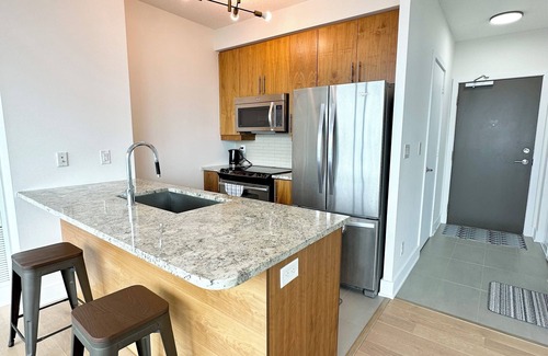 Downtown Mississauga Copropriété | Luxury Penthouse Suite in the Heart of Square One with Spectacular Views!