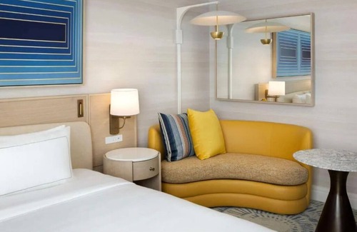 Glencoe Hôtel | Luxury Pet-Friendly Room w/Pool Near SMU Campus