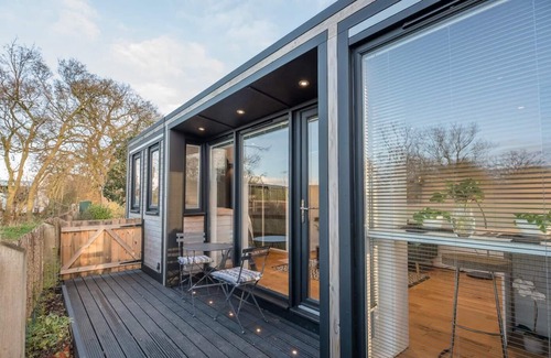 Woodbridge Cabine | Meadow View Summary: