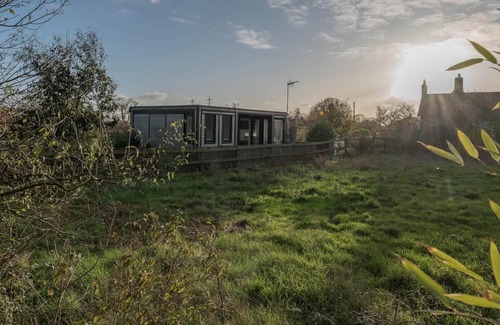 Woodbridge Cabine | Meadow View Summary: