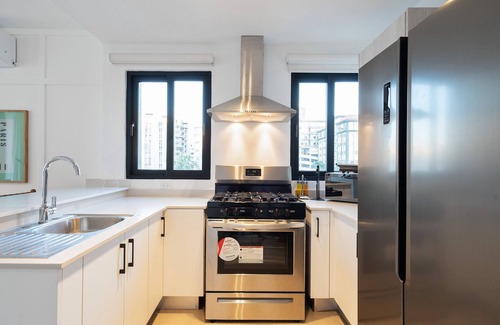 Lope De Vega Copropriété | Luxury-Pool-Gym-View-Piantini-CityCenter-YellowKey